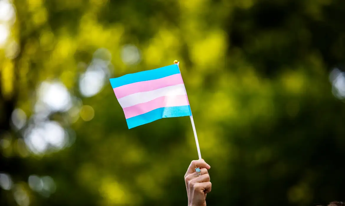Bandeira representativa da comunidade trans em Nova York, EUA
24/5/2019 REUTERS/Demetrius Freeman/Arquivo