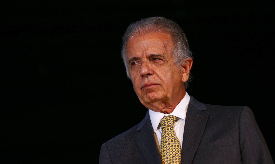 O futuro ministro da Defesa, José Múcio, durante anúncio de ministros no CCBB Brasília.