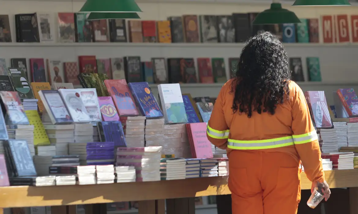 São Paulo (SP), 17/06/2024 - Feira do Livro 2025 no Pacaembu em São Paulo. Foto: Paulo Pinto/Agência Brasil