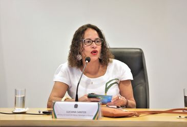 Ministra da Ciência, Tecnologia e Inovação, Luciana Santos fala durante anúncio do novo presidente do CNPq