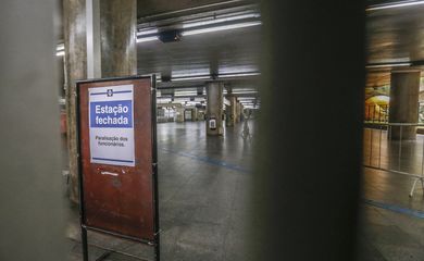 São Paulo SP 03/10/2023, Estação da Sé fechada devido a greve dos metroviários.  Foto Paulo Pinto/Agência Brasil