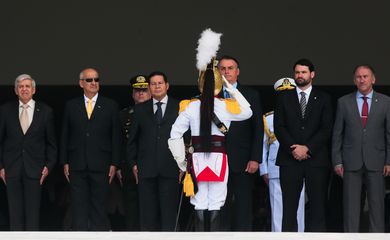 O presidente Jair Bolsonaro participa da cerimônia da troca da Guarda Presidencial