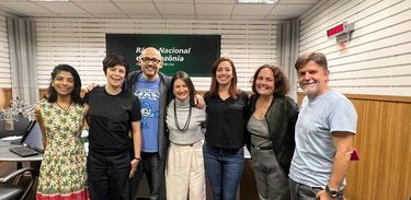 Fernanda Takai, John Ulhoa e equipe da Rádio Nacional da Amazônia