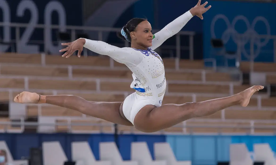 25.07.2021 - Jogos Olímpicos Tóquio 2020 - Ginastica Artística na Ariake Gymnastics Centre.  Rebeca Andrade se apresenta no solo.  Foto de Júlio César Guimarães/COB.