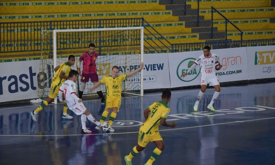 Futsal: Assoeva bate Atlântico por 2 a 1