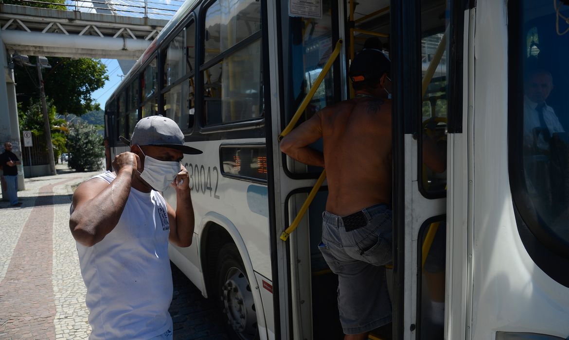 Setores do comércio são autorizados a reabrir no Rio de Janeiro