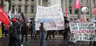 São Paulo (SP), 23/03/2024 - Mobilização nacional de lutas pela democracia e contra anistia a golpistas, organizada pelas Frentes Brasil Popular e Povo Sem Medo, Largo São Francisco. 