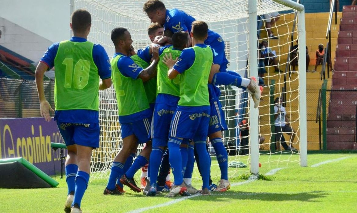 Cruzeiro vai às quartas na Copinha