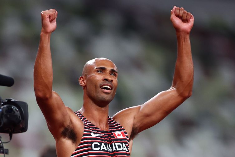 REUTERS/ ANDREW BOYERS Damian Warner, do Canadá - Ouro em Tóquio