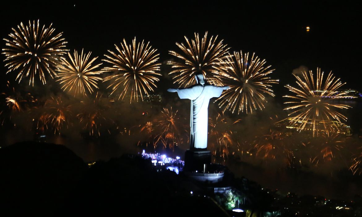 Rio - Réveillon 2017 no Rio de Janeiro (Fernando Maia/Riotur)