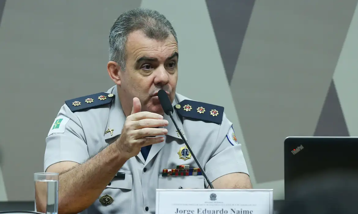 Coronel diz à CPI que ação da PM foi 'limitada' pelo Exército; ao vivo