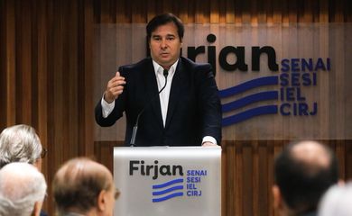 O  presidente da Câmara dos Deputados, Rodrigo Maia, fala  à empresários da indústria, durante encontro sobre os ‘Diálogos da Indústria com o Congresso sobre os impactos das reformas estruturantes para o setor industrial’, na sede  da Firjan