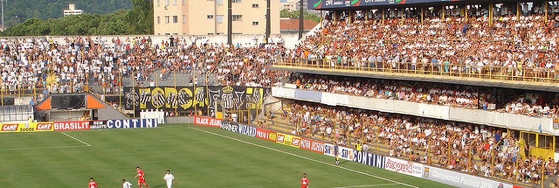 Santos x Mogi Mirim, no Campeonato Paulista de 2006. Vitória do Santos por 2 a 0.