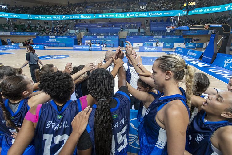 FADU - Primeira vitória no basquetebol feminino nos Jogos Mundiais  Universitários