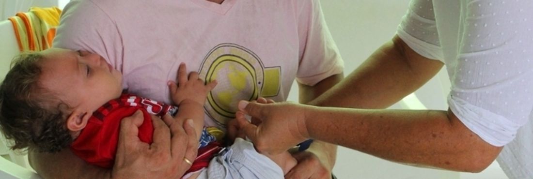 BCG, hepatite B, penta, poliomielite, e rotavírus dão algumas das vacinas disponíveis.