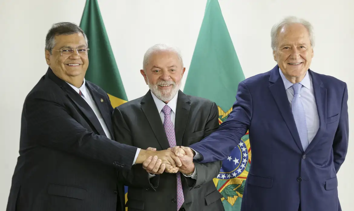 Brasília (DF), 11/01/2024 - O presidente Luiz Inácio Lula da Silva anuncia Ricardo Lewandowski como ministro da Justiça e Segurança Pública em substituição a Flávio Dino. Foto: Marcelo Camargo/Agência Brasil