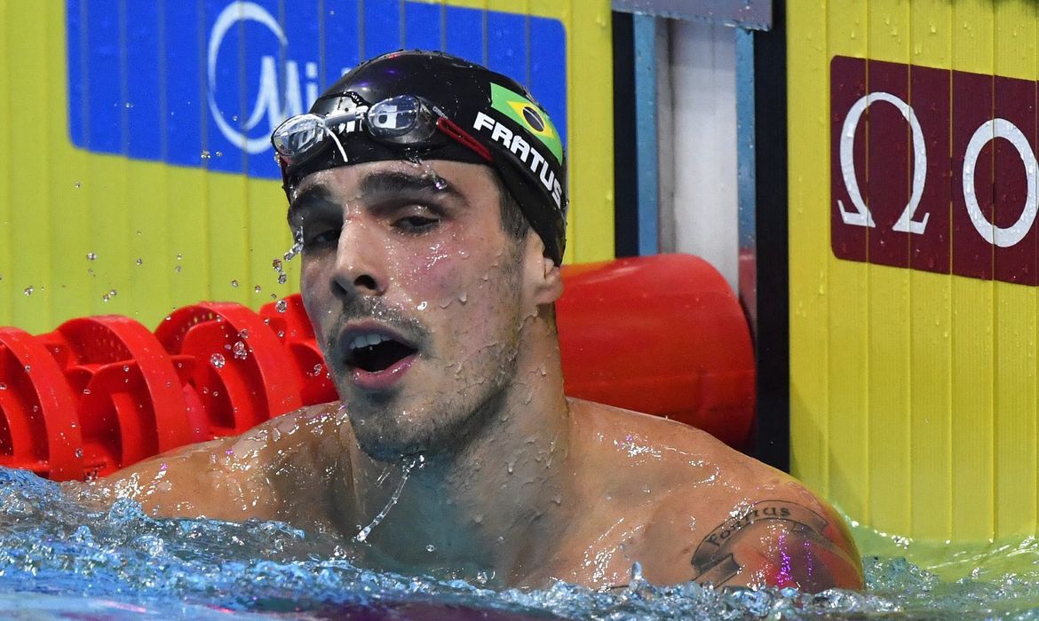 Budapeste - O nadador Bruno Fratus ganha medalha de prata no Mundial de Esportes Aquáticos (EPA/Tibor Illyes/Agência Lusa)