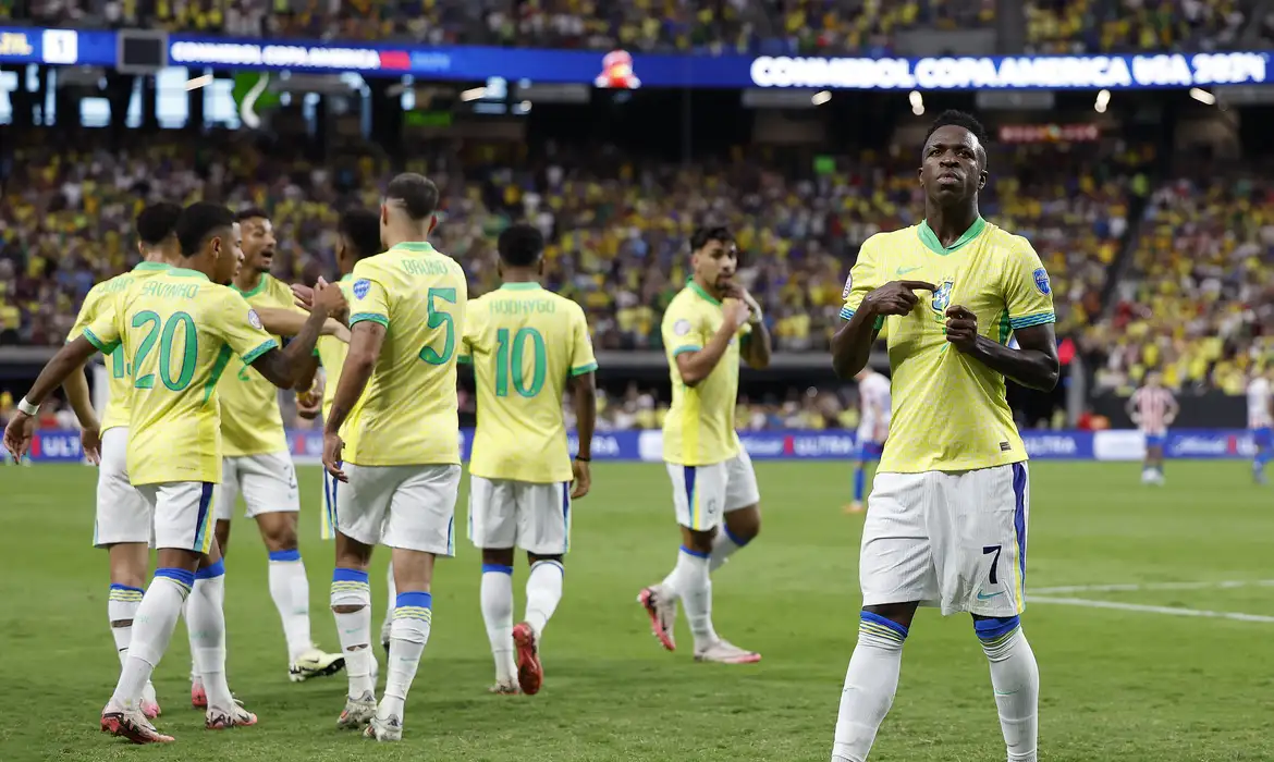 seleção brasileira faz4 a 1 no Paraguai, no segundo jogo da fase de grupos da Copa América 2024