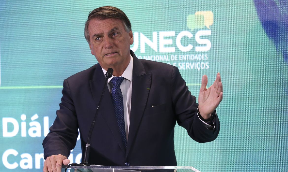 O presidente Jair Bolsonaro,participa de encontro promovido pela União Nacional de Entidades do Comércio e Serviços (UNECS), no Centro de Convenções Brasil 21