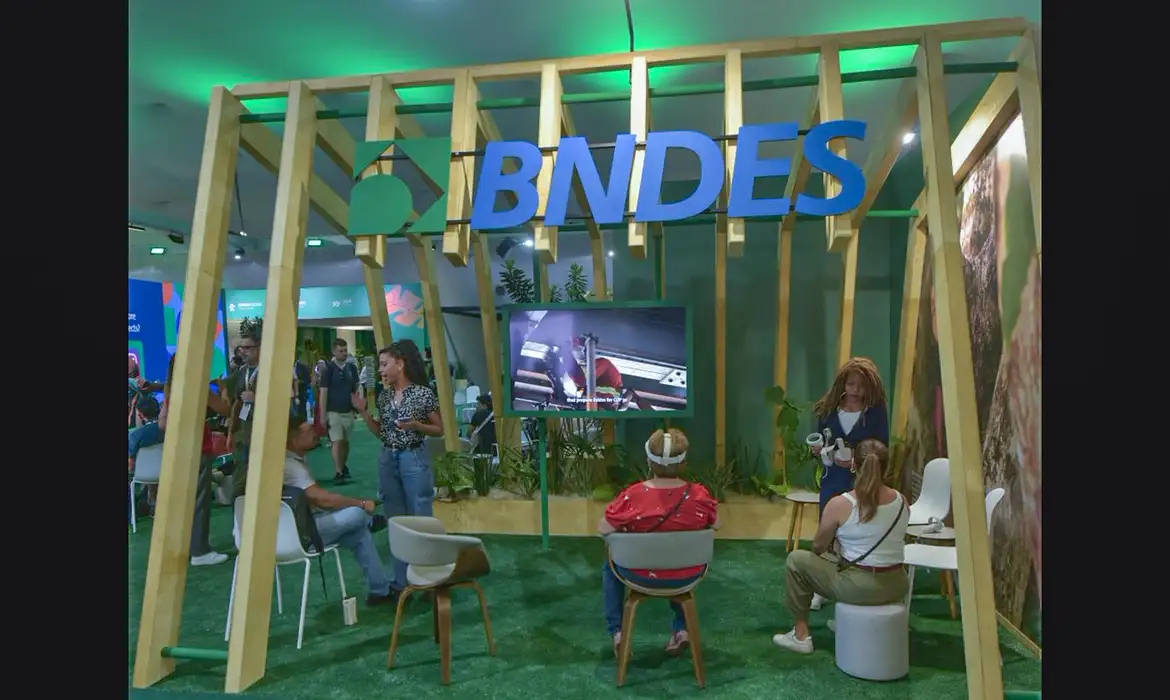 Operações de crédito do BNDES alcançaram R$ 230 bi até setembro