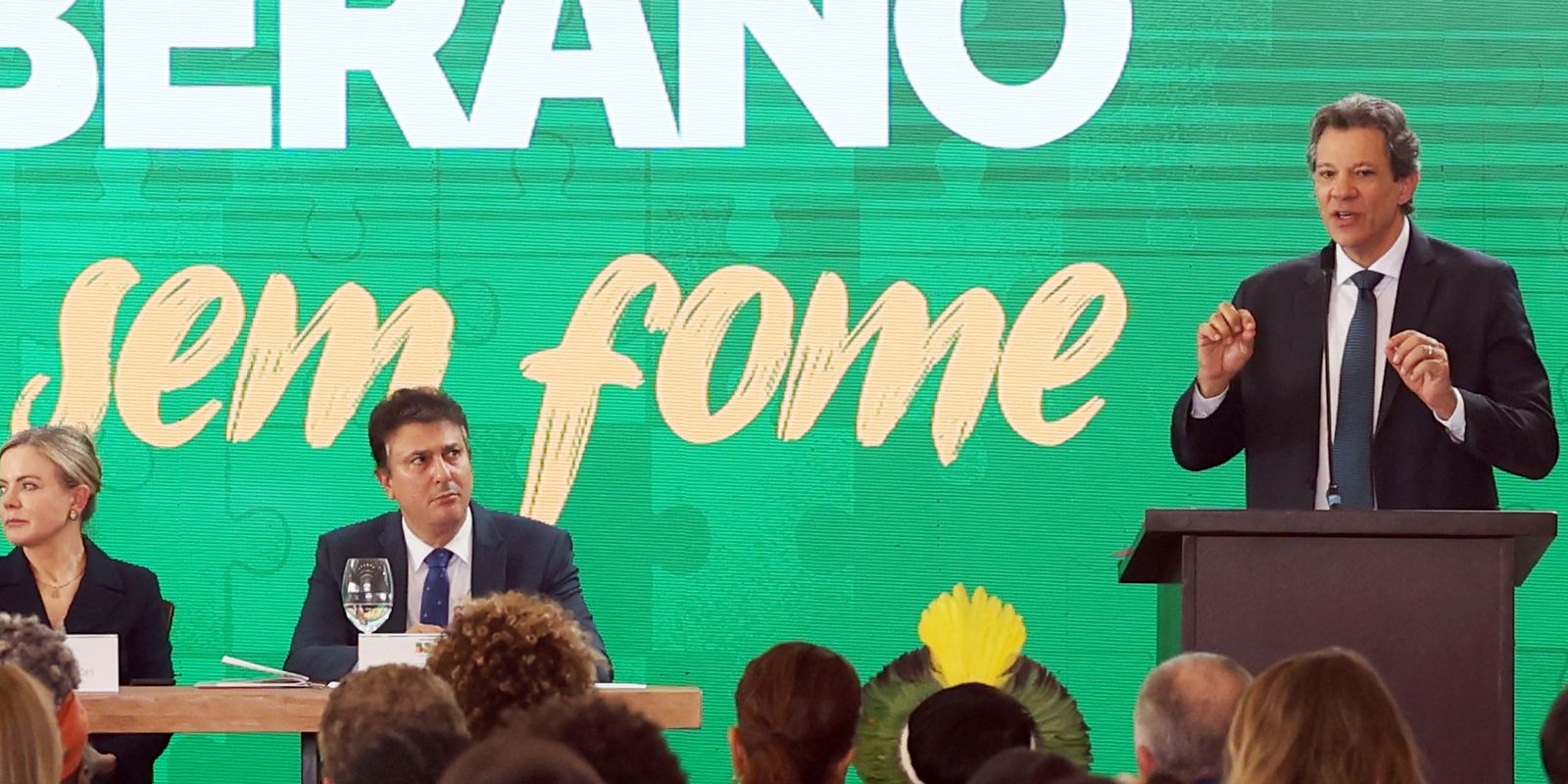 Haddad diz que tarifaço afetará 4% das exportações aos EUA Haddad diz que tarifaço afetará 4% das exportações aos EUA
