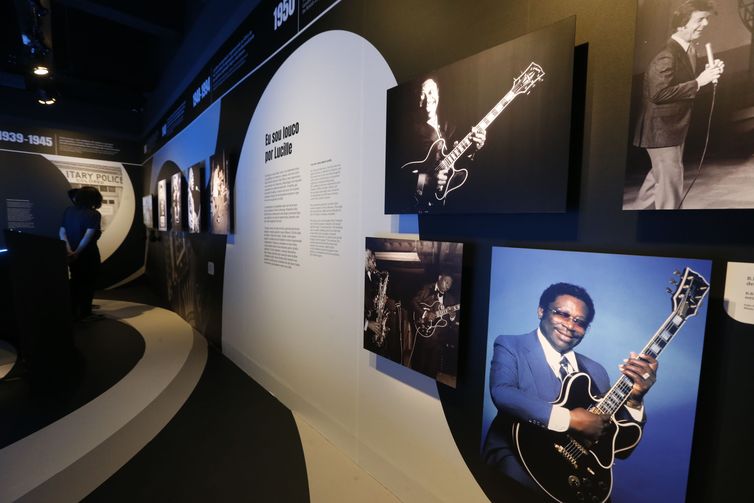 São Paulo (SP), 28/07/2023,  Itens da vida e obra de B.B. King estão disponíveis para visitação em uma exposição inédita dedicada ao Rei do Blues no Museu da Imagem e do Som (MIS).   Foto Paulo Pinto/Agência Brasil