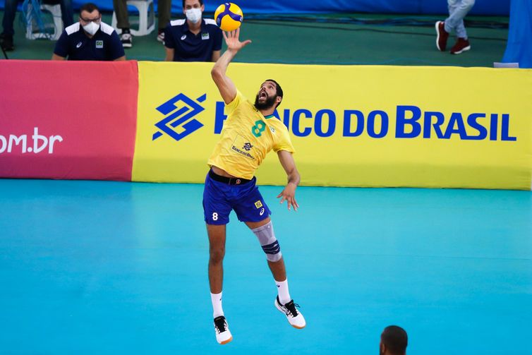Tiroteio suspende jogo de futebol no Rio de Janeiro; veja vídeo