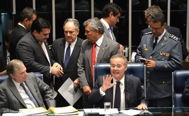 Plenário do Senado examina projeto de políticas públicas para crianças até 6 anos
