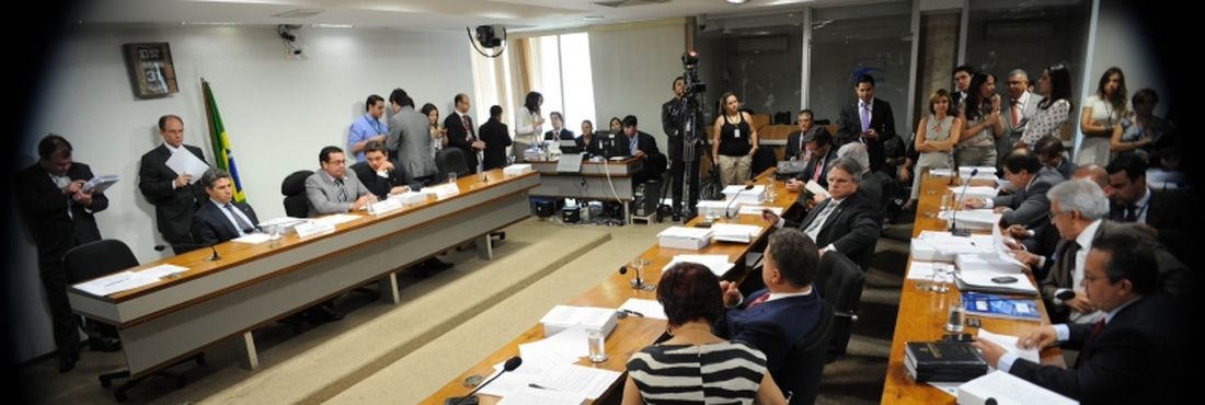 Reunião da Comissão Parlamentar Mista de Inquérito (CPMI) do Cachoeira para análise e votação de requerimentos