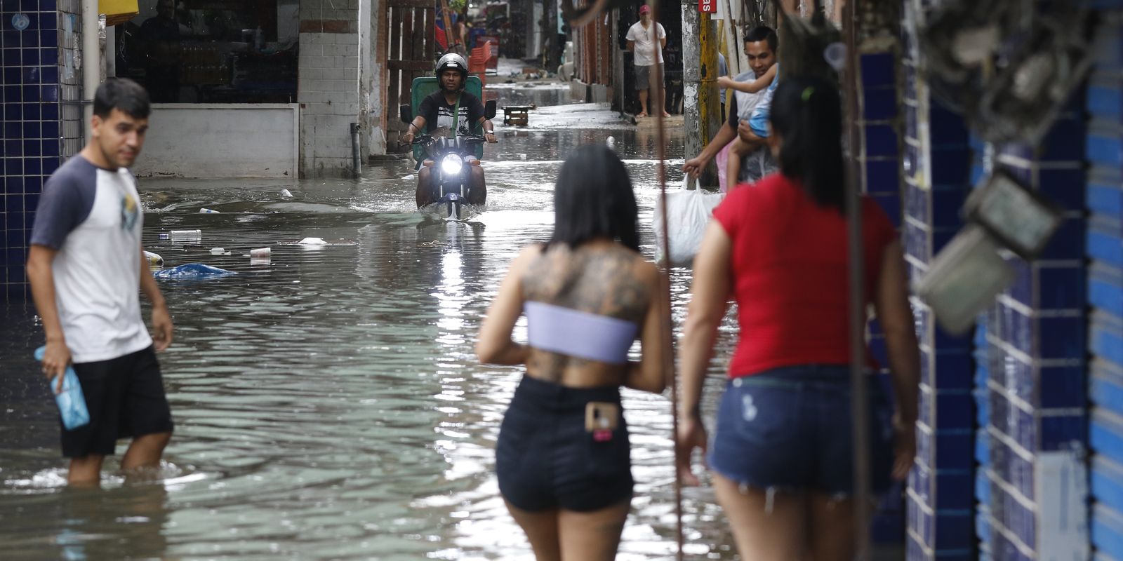Caixa anuncia medidas de apoio aos atingidos pelas chuvas no Rio