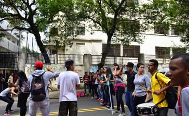 Estudantes ocupam a Escola Estadual Godofredo Furtado, em Pinheiros, São Paulo