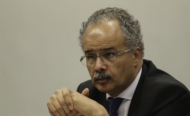Brasília - Relator da Comissão Especial da Reforma Política,  deputado Vicente Cândido (Fabio Rodrigues Pozzebom/Agência Brasil)