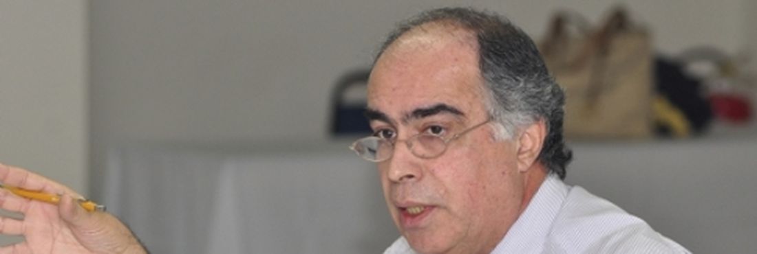 Presidente do Conselho de Arquitetura e Urbanismo do Brasil lamenta morte de Oscar Niemeyer Presidente do CAU, Haroldo Pinheiro
