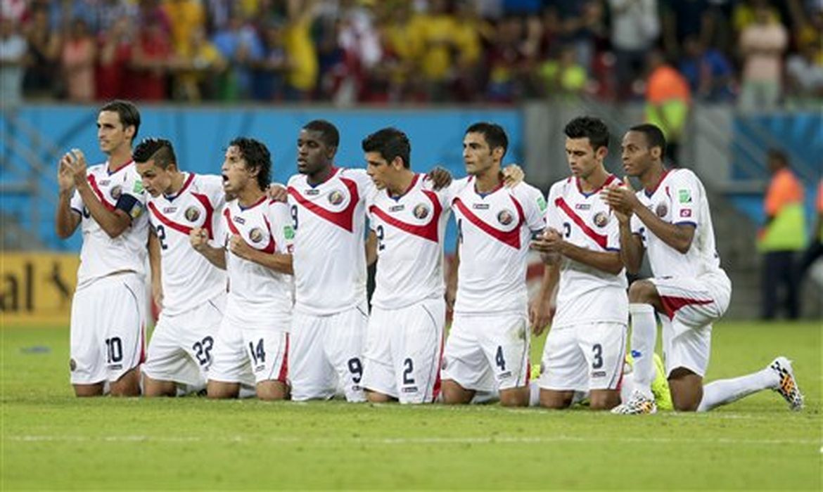 Costa Rica vence Grécia e vai para as quartas de final (Petr David Josek/AP/Direitos Reservados)