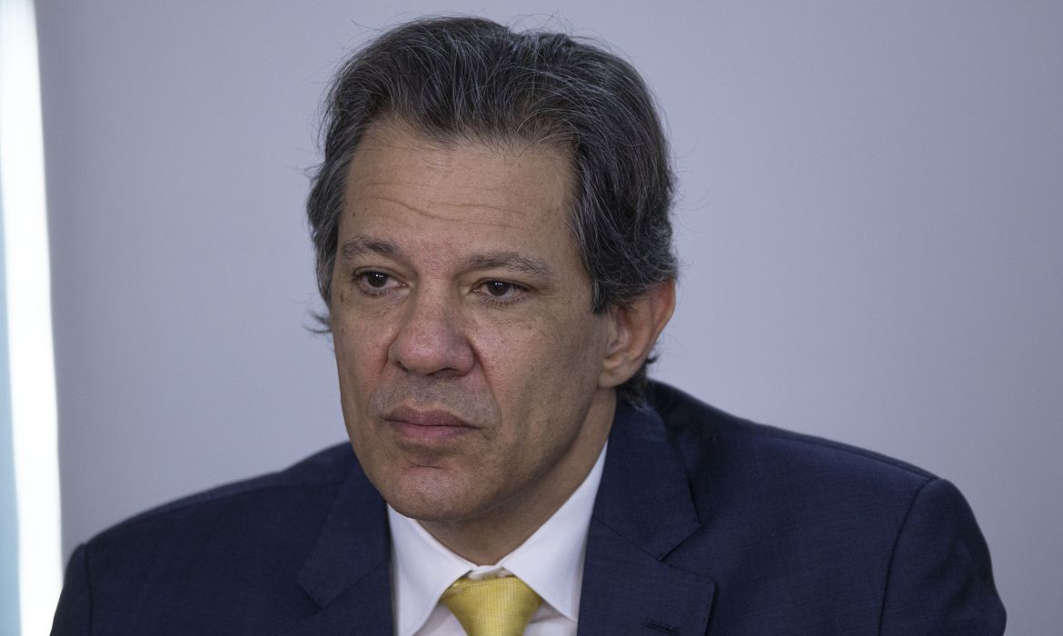 Brasília (DF) 25/05/2023 - O ministro da Fazenda, Fernando Haddad participa da reunião com Entidades Representativas do Setor Automotivo, nesta quinta feira no Palácio do Planalto.
Foto: Joédson Alves/Agência Brasil