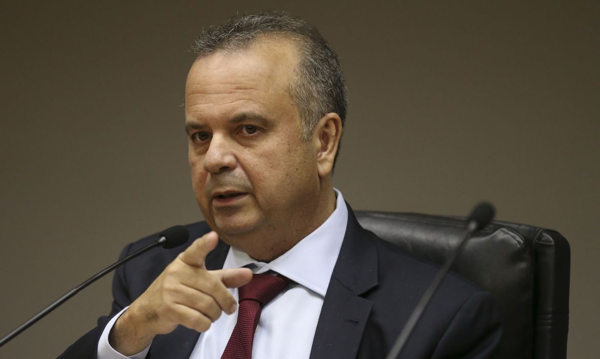 O secretário especial de Previdência e Trabalho do Ministério da Economia, Rogério Marinho, fala à imprensa, sobre saques do FGTS.