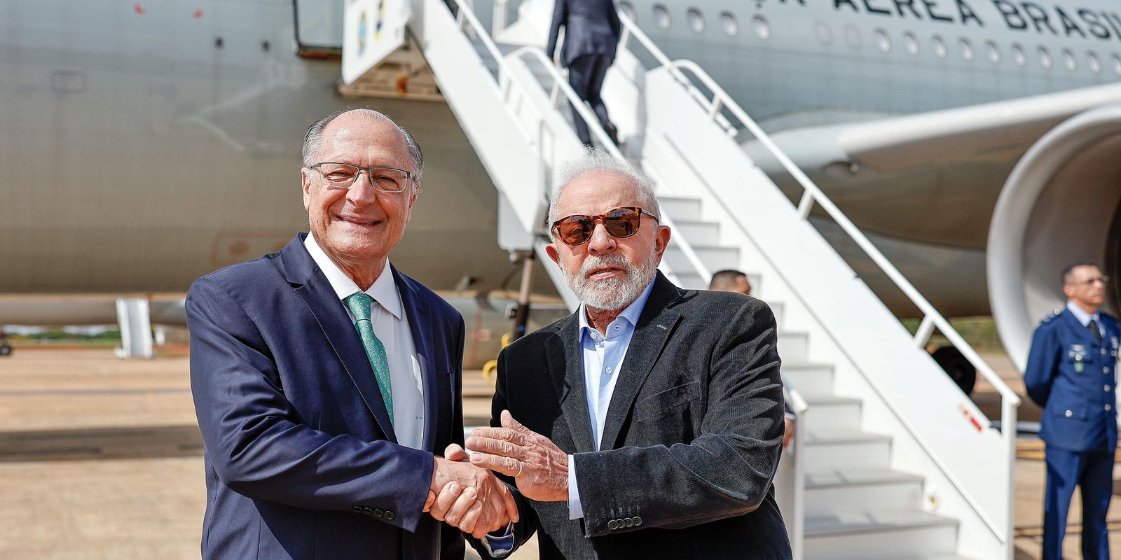 Lula embarca para COP 28 em Dubai e visita mais três países