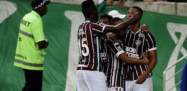 Henrique Dourado e Richarlison marcaram os gols do Fluminense
