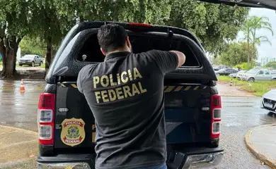 03/02/2026 - PF deflagra a 2ª fase da Operação Barco de Papel, para investigar crimes contra o sistema financeiro envolvendo a gestão de recursos de instituição previdenciária. Foram cumpridos 3 mandados de prisão temporária e 9 mandados de busca e apreensão no Rio de janeiro e em Santa Catarina. Foto: Polícia Federal/Divulgação