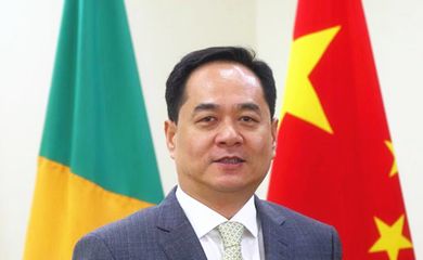 embaixador da China no Brasil, Yang Wanming