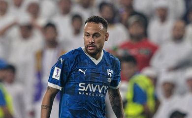 Neymar em campo em partida do Al Hilal contra o Al Ain
21/10/2024
REUTERS/Walid Zain