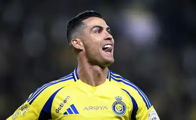 Cristiano Ronaldo comemora gol em partida do Al Nassr contra o Al Fayah em Riade
07/02/2025
REUTERS/Stringer