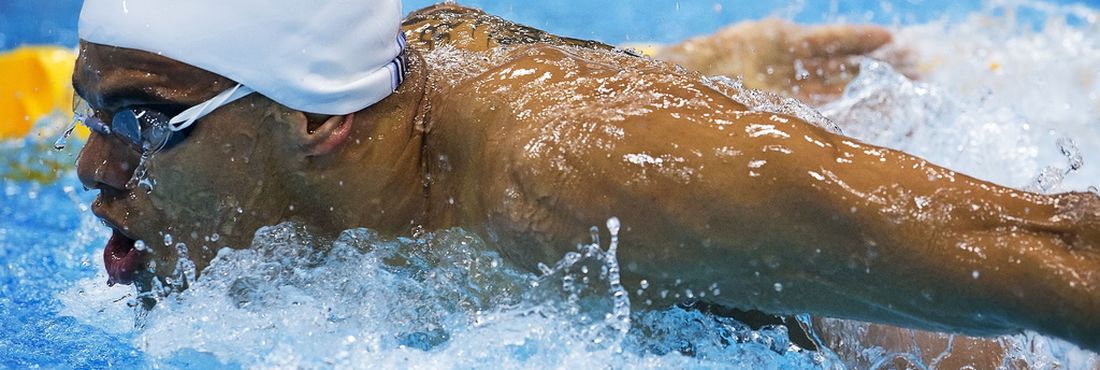 O nadador André Brasil fez o melhor tempo nas eliminatórias dos 50m livres, com 23'50''