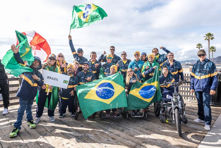 Delegação brasileira - Mundial de parasurfe - 2022 - Brasil