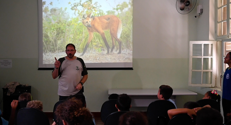 Adriano Gambarini / Direitos reservados Lobo 6 - Aula de educação ambiental (Lar Maria Imaculada)Foto: Adriano Gambarini / Direitos reservados