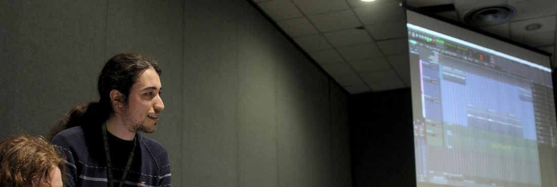 Guilherme e Lucas, integrantes da Banda Mortícia, utilizam software livre na produção musical
