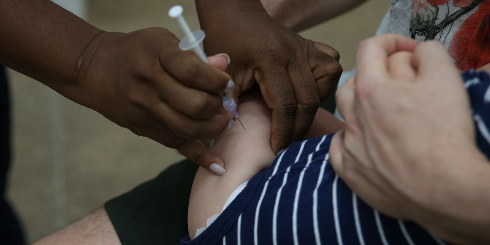 Pediatra alerta para importância da vacinação em bebês prematuros Pediatra alerta para importância da vacinação em bebês prematuros