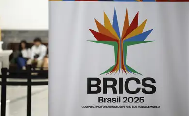 Rio de Janeiro (RJ), 26/04/2025 – Símbolo da Reunião de Chanceleres da Presidência Brasileira do BRICS. Foto: Fernando Frazão/Agência Brasil