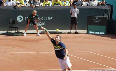 O tenista brasileiro Bruno Soares, dupla com Felipe Meligeni joga contra a alemã Kevin Krawietz e Tim Putz na Copa Davis, no Parque Olímpico do Rio de Janeiro