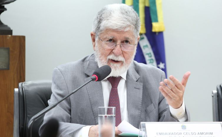 Vinicius Loures/Câmara dos Deputados Brasília (DF), 29/10/2024 - Assessor-Chefe da Assessoria Especial do Presidente da República, Celso Amorim durante audiência na Comissão de Relações Exteriores e de Defesa Nacional da Câmara dos Deputados. Foto: Vinicius Loures/Câmara dos Deputados